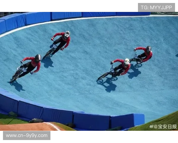 深圳光明区全运小轮车赛场观众可通过大型LED屏实时观赛